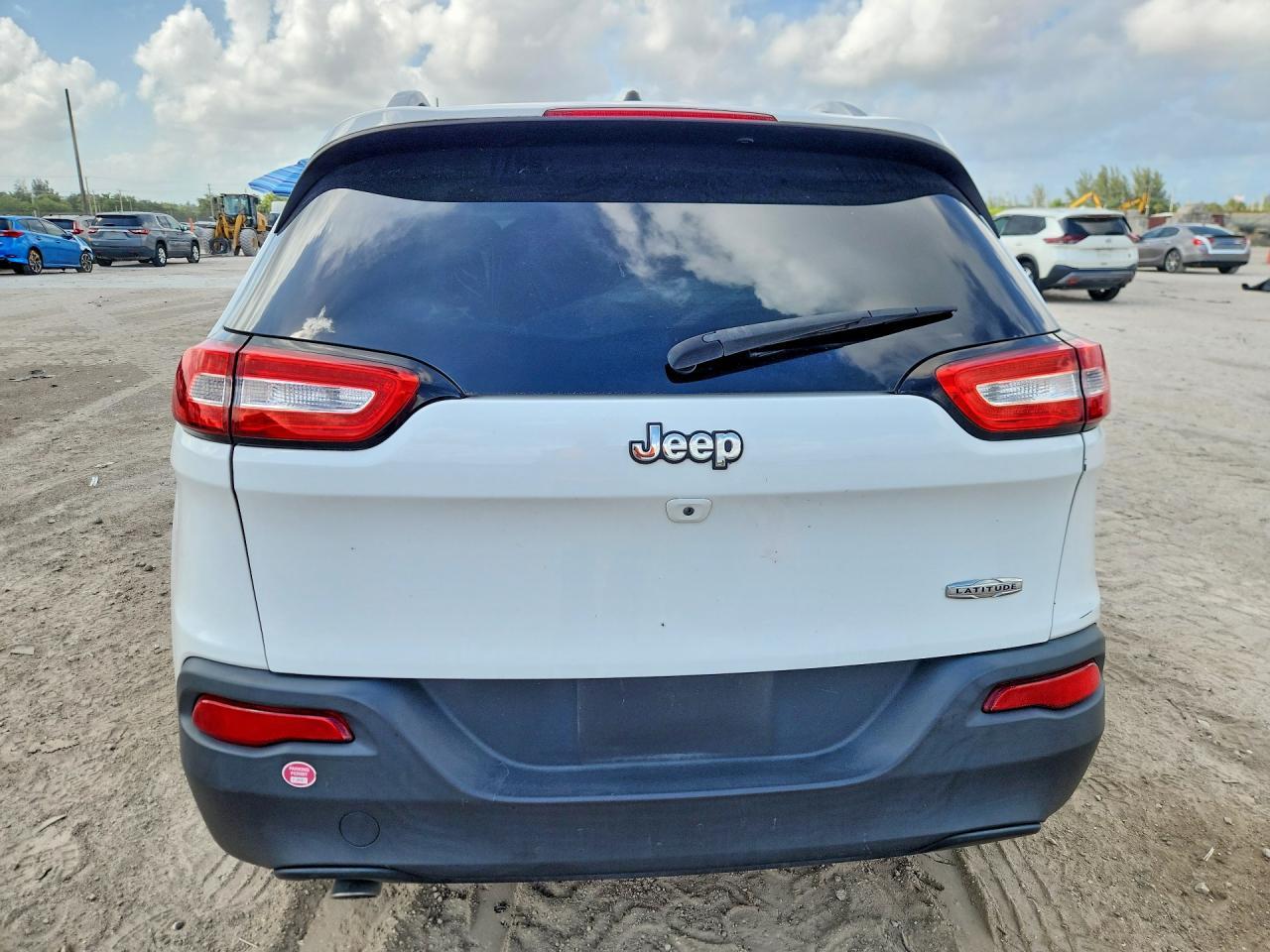 2016 Jeep Cherokee Latitude - Фото 6