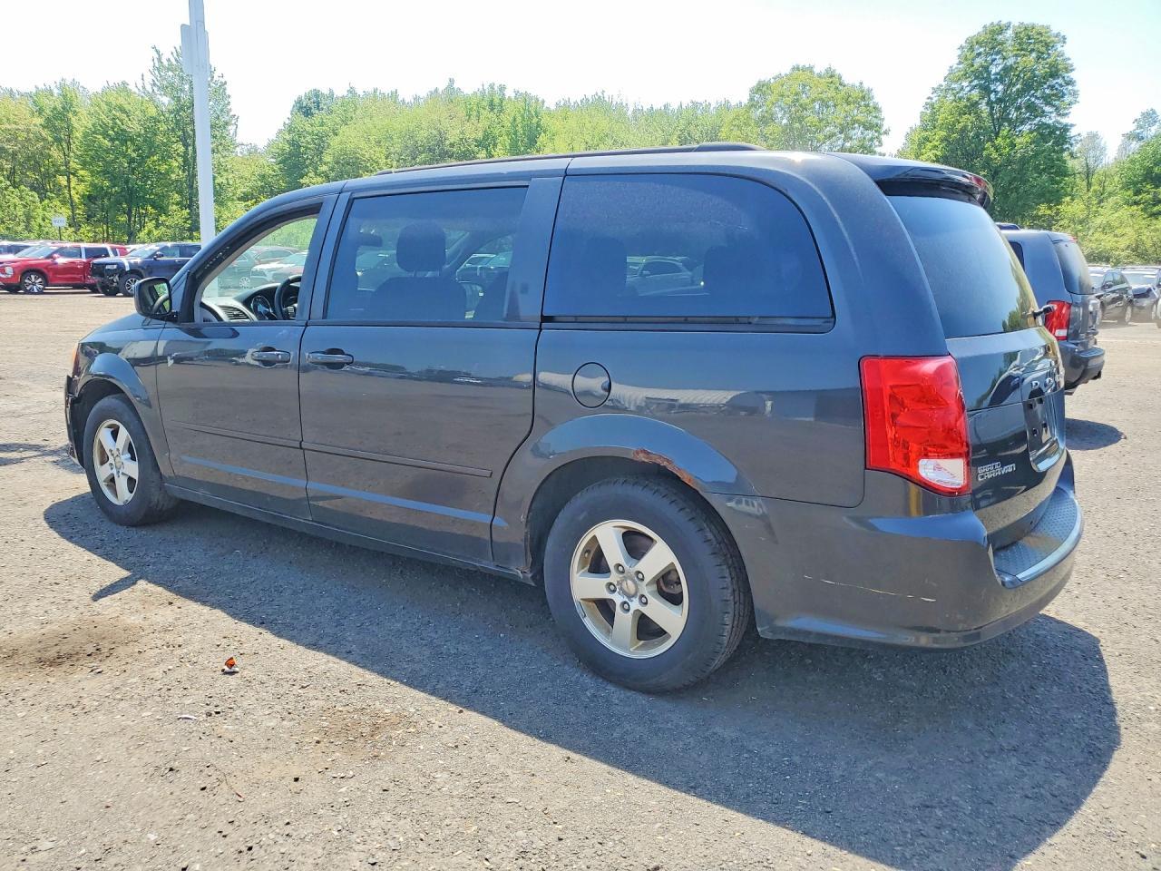 2012 Dodge Grand Caravan Sxt - Image 2