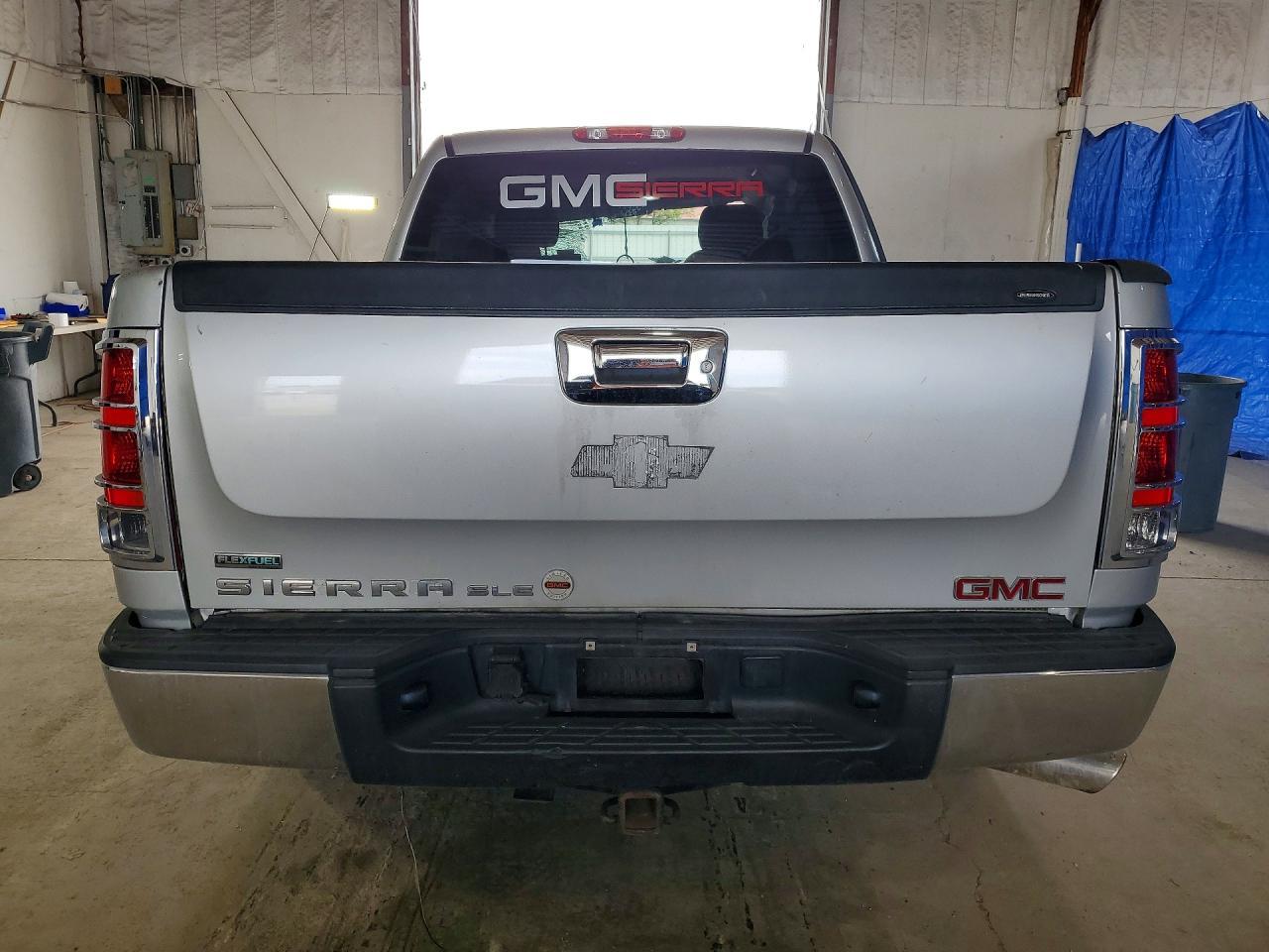 2011 GMC Sierra - Фото 6