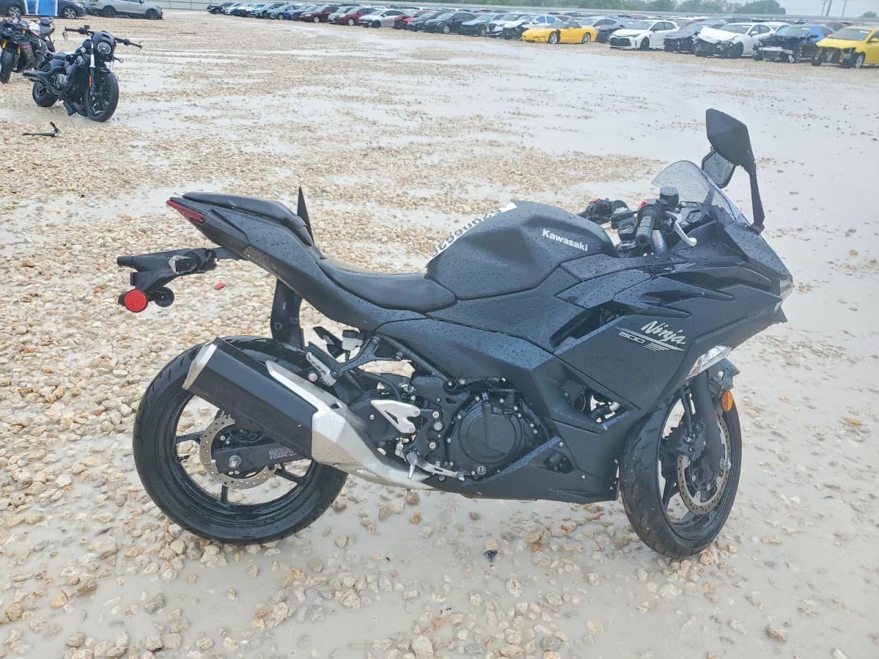 2026 Kawasaki Ex500 H