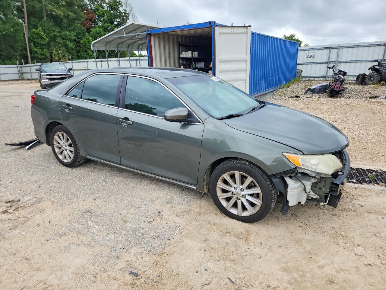 2013 Toyota Camry Xle - Image 4