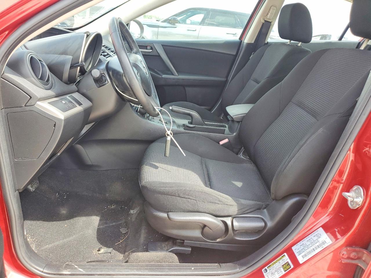 2013 Mazda 3 - Image 7