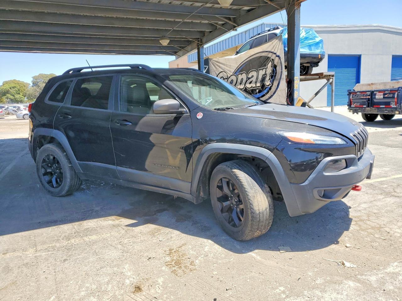 2015 Jeep Cherokee Trailhawk - Фото 4