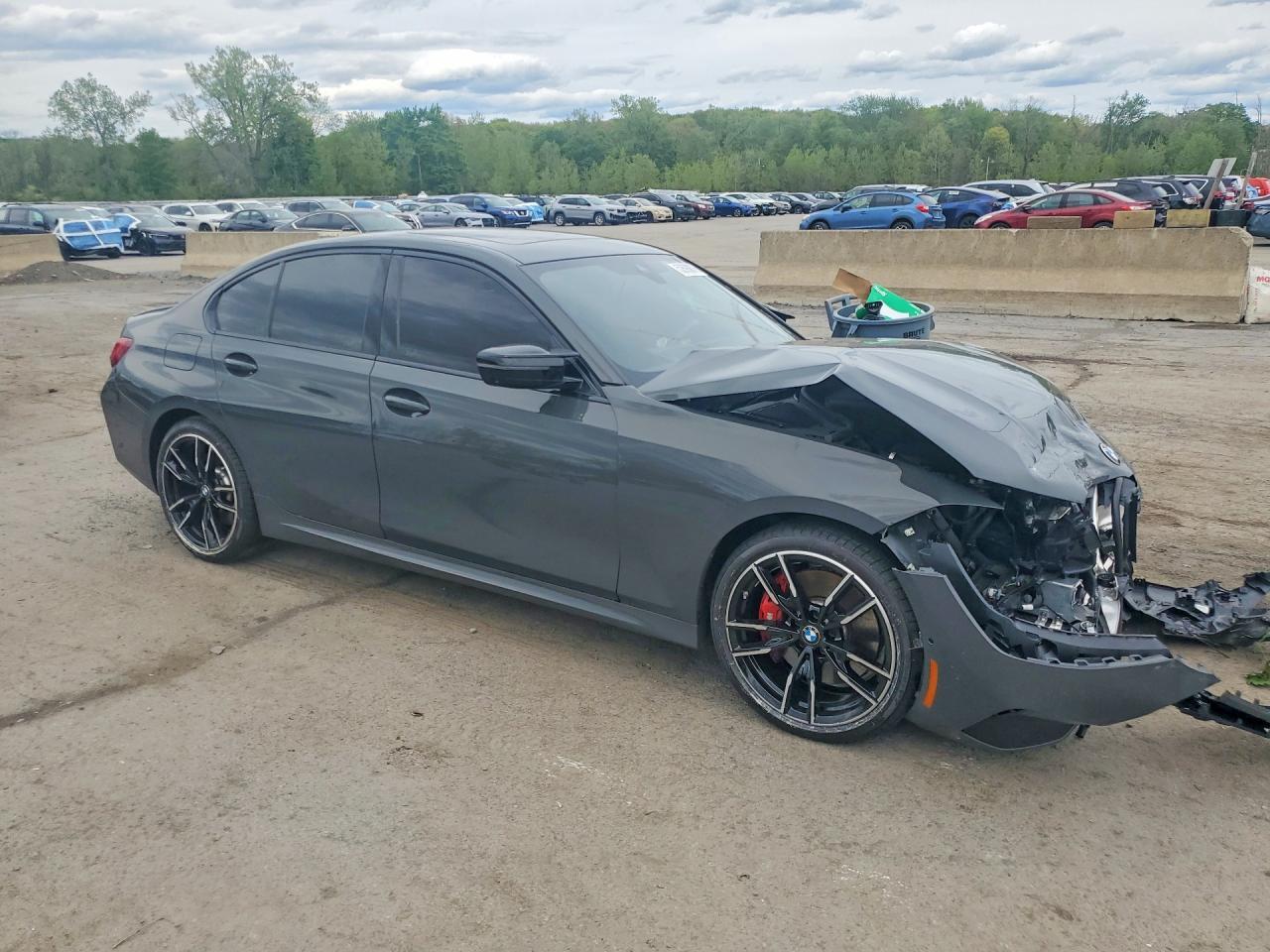 2025 BMW M340Xi - Фото 4