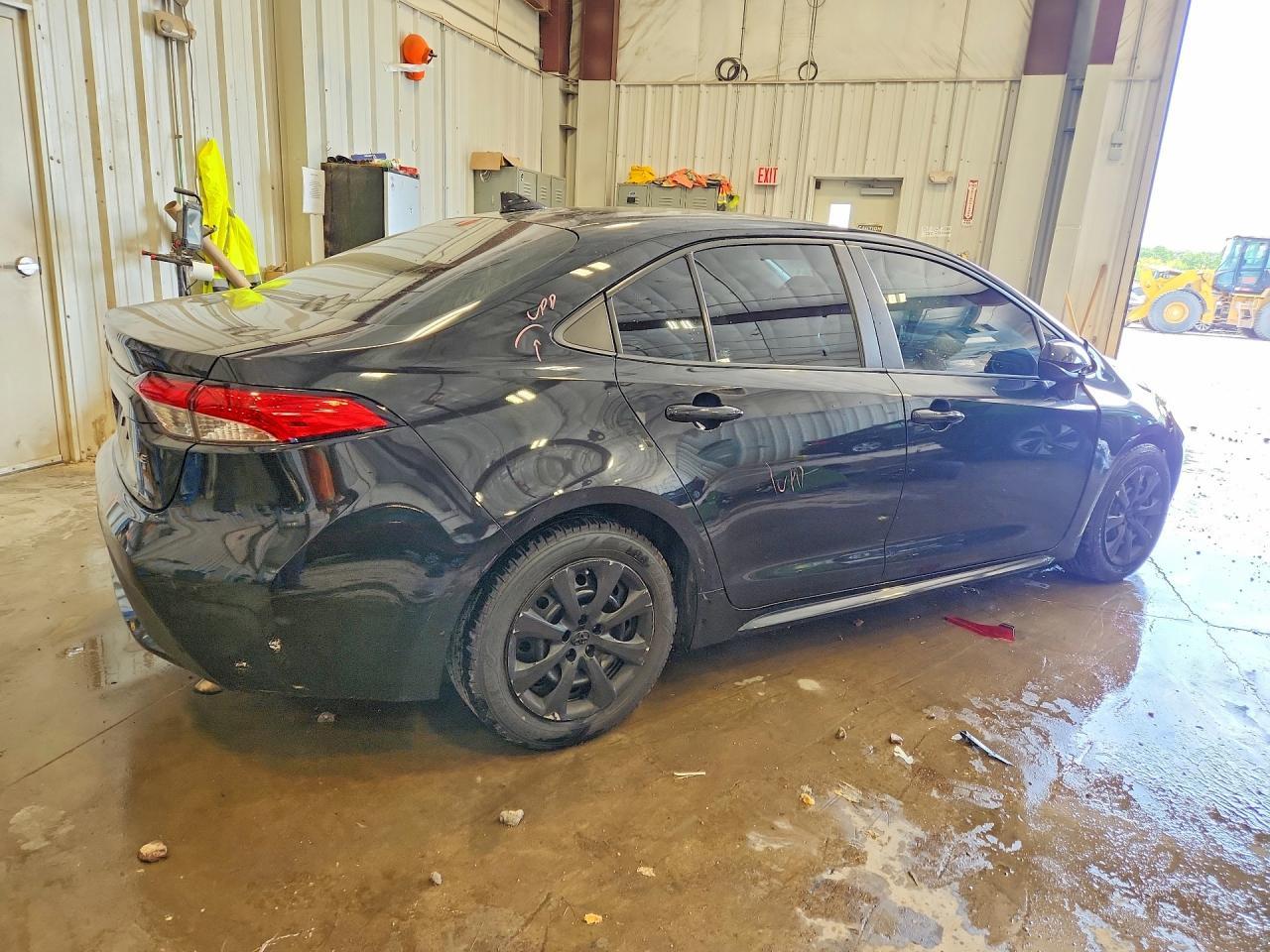 2020 Toyota Corolla Le - Фото 3