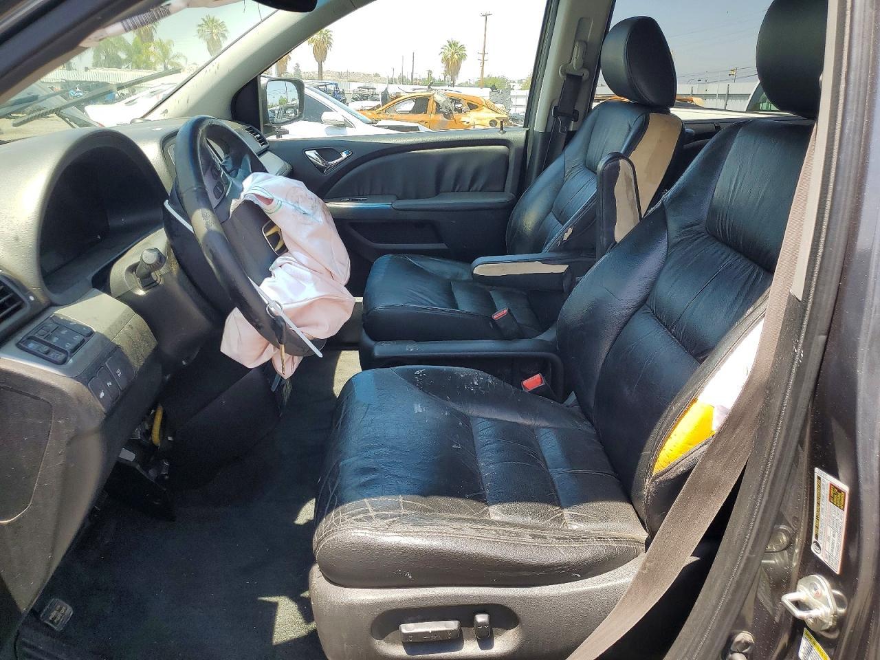 2010 Honda Odyssey Touring - Фото 7