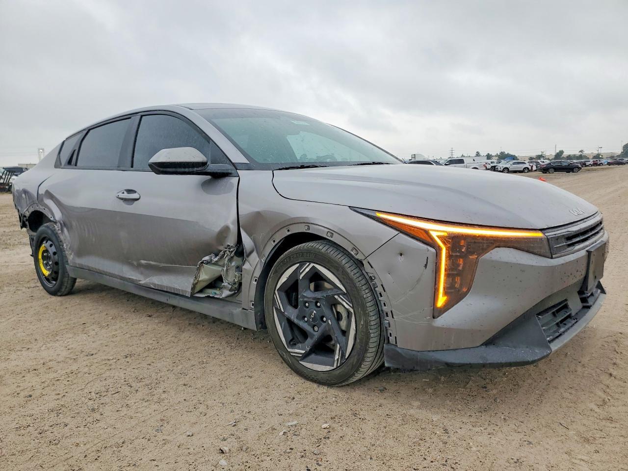 2025 Kia K4 Ex - Image 4