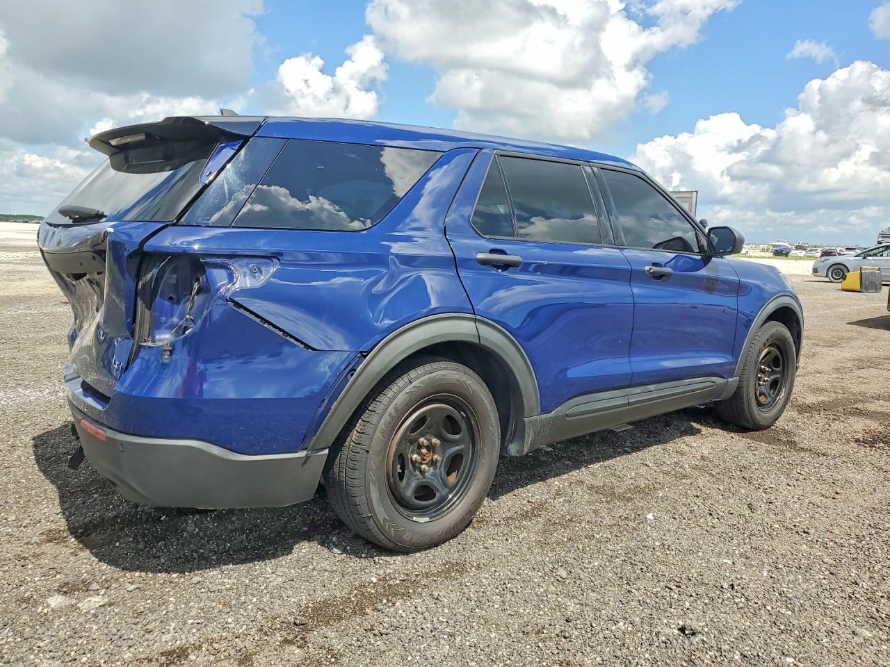 2021 Ford Explorer - Image 3