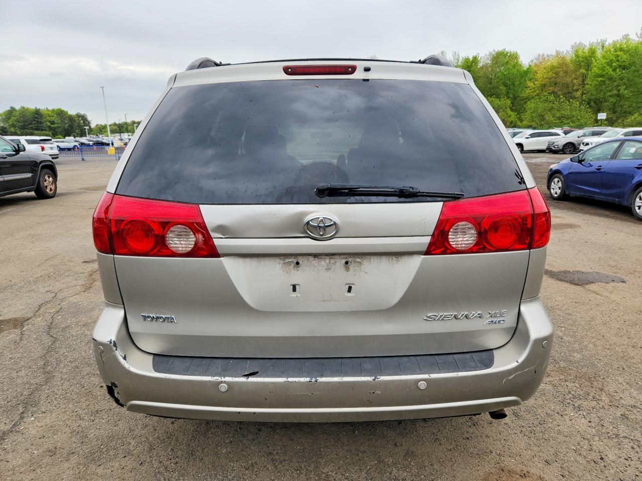 2008 Toyota Sienna Xle - Фото 6