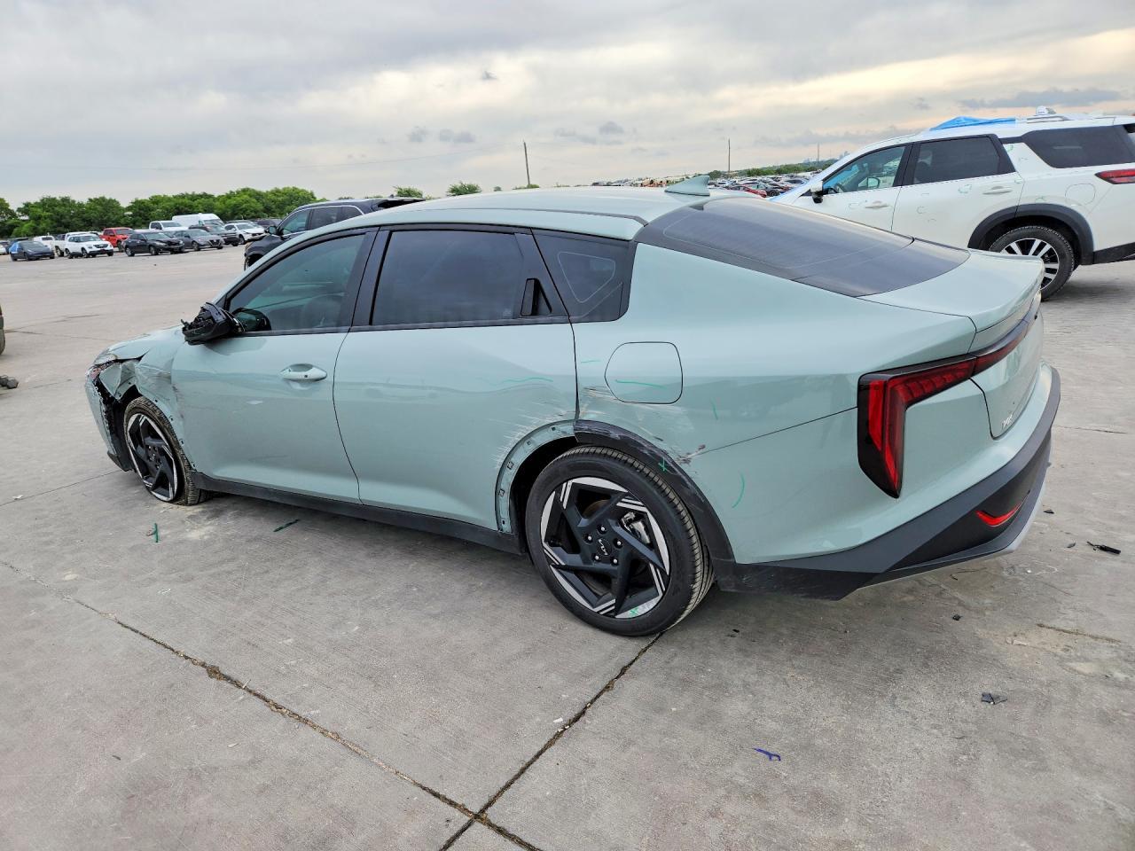 2025 Kia K4 Ex - Фото 2