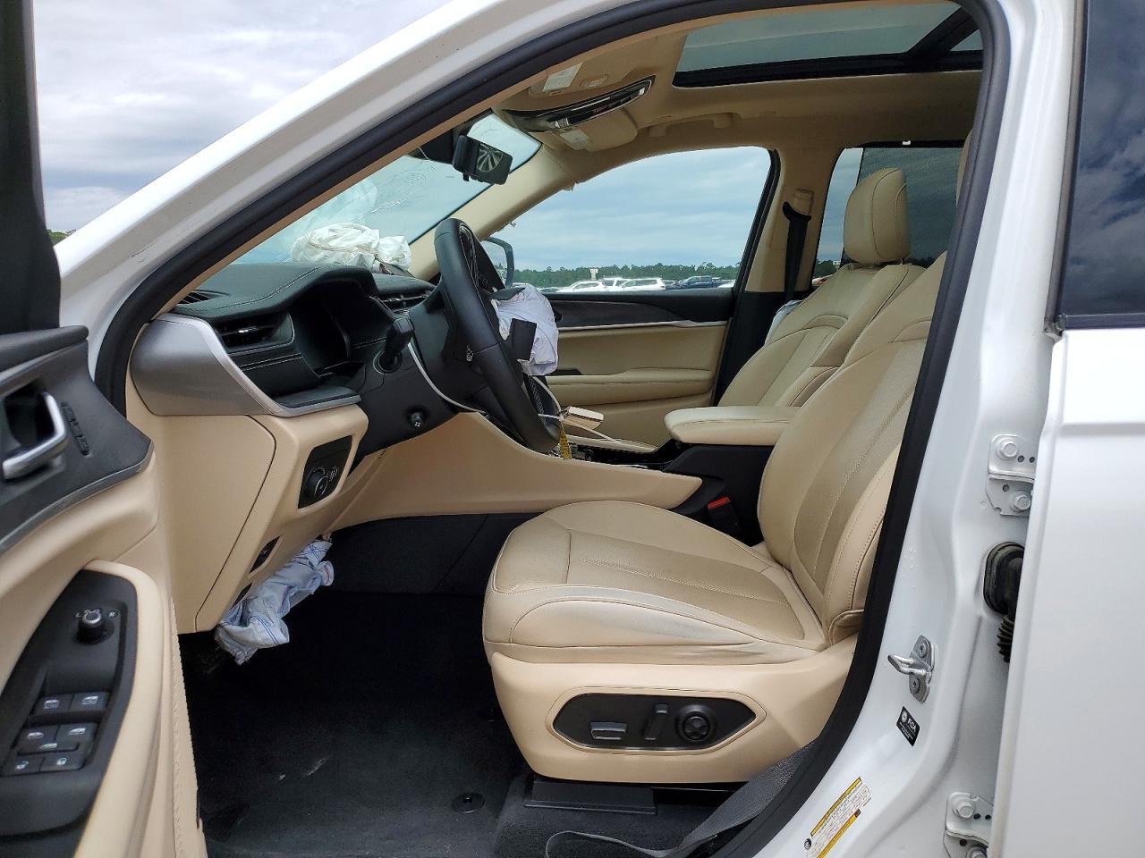 2022 Jeep Grand Cherokee L Limited - Image 7