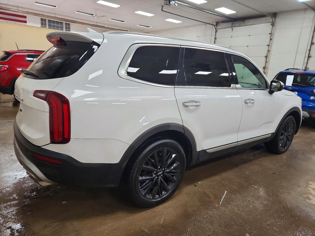 2022 Kia Telluride Sx - Фото 3