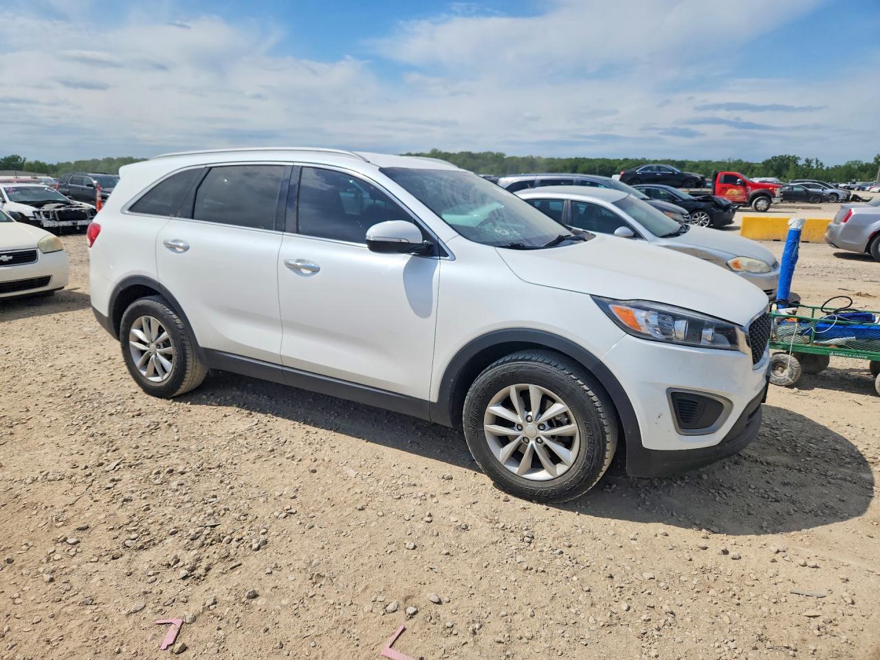 2016 Kia Sorento Lx - Image 4
