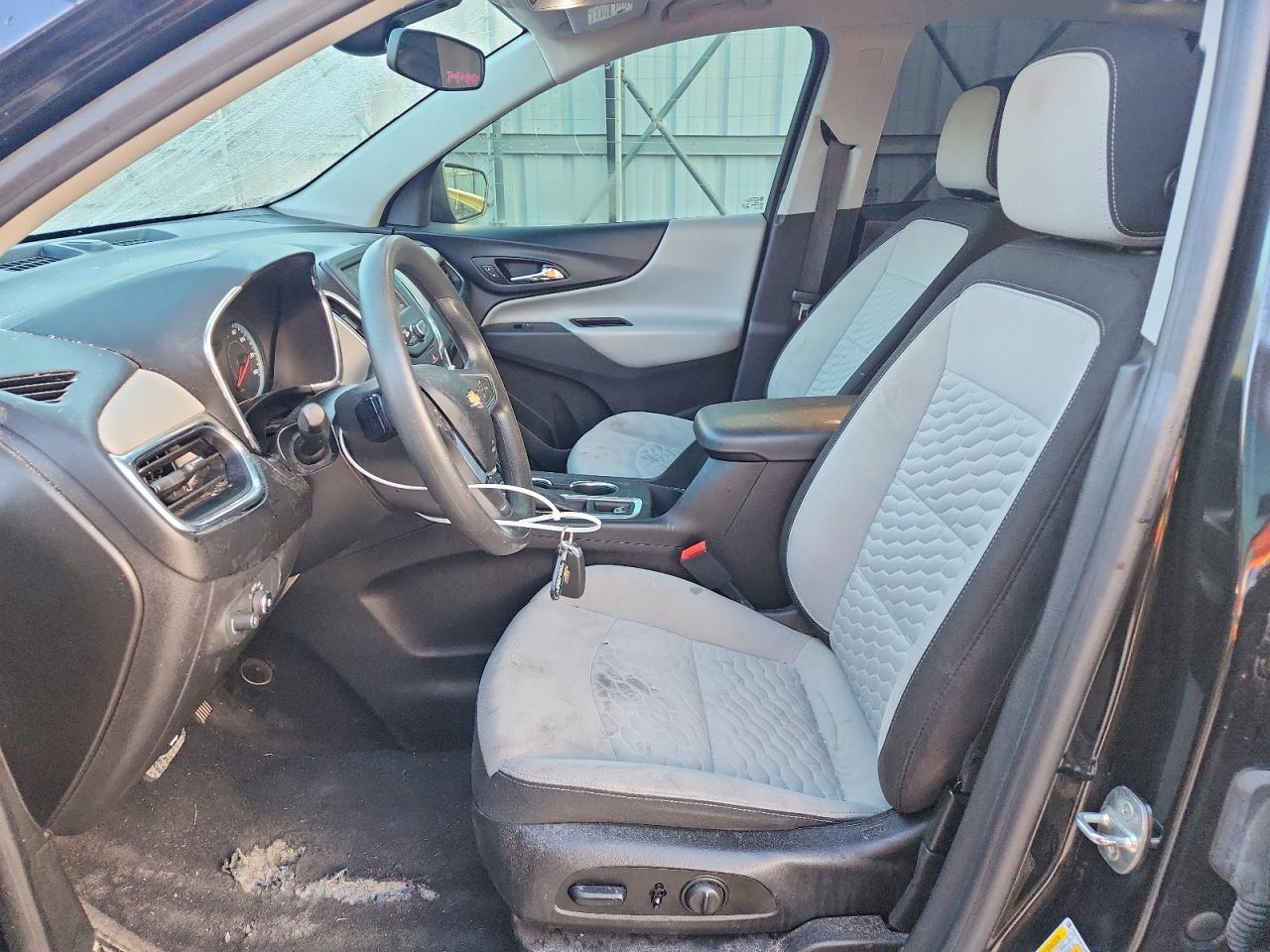 2021 Chevrolet Equinox Ls - Image 7