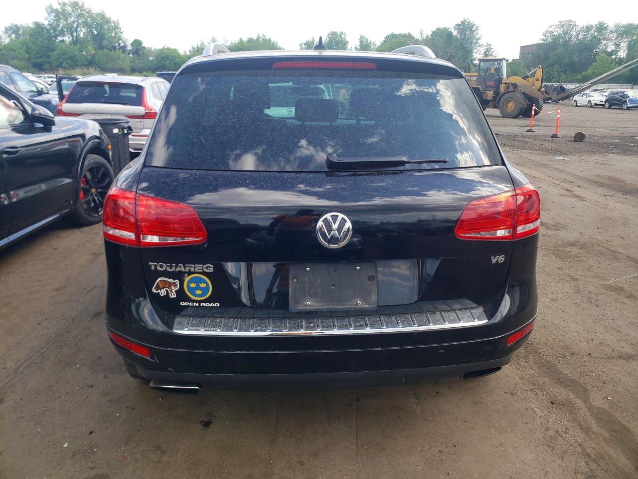 2011 Volkswagen Touareg V6 - Фото 6
