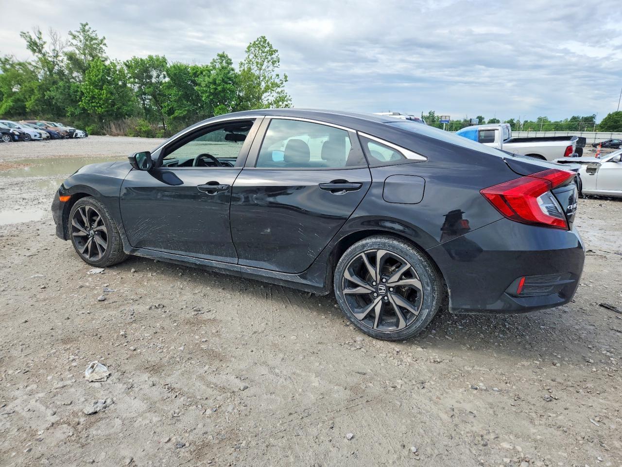 2021 Honda Civic Sport - Фото 2