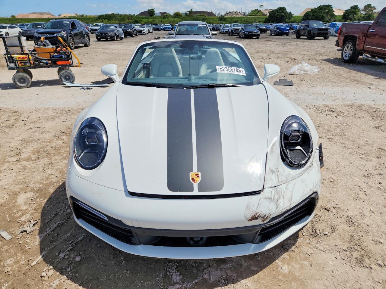 2024 Porsche 911 Carrera - Image 5
