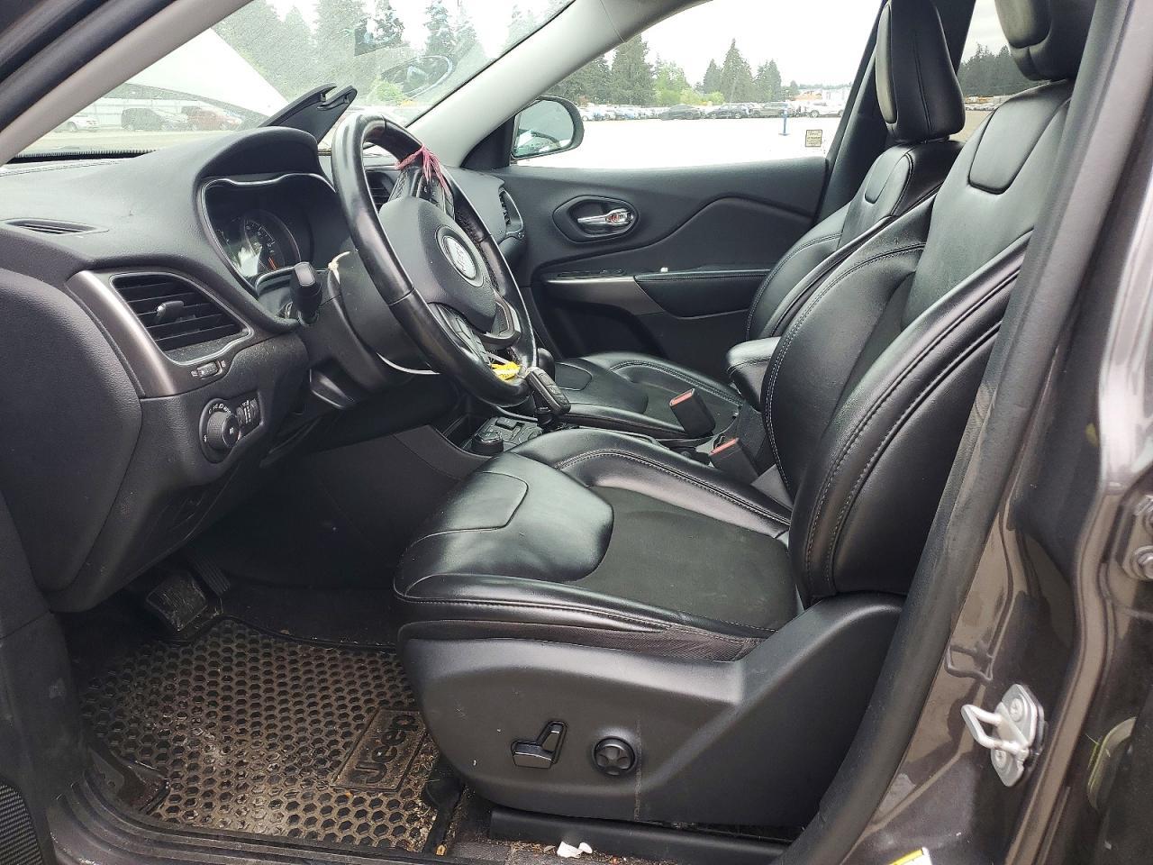 2019 Jeep Cherokee Latitude Plus - Фото 7
