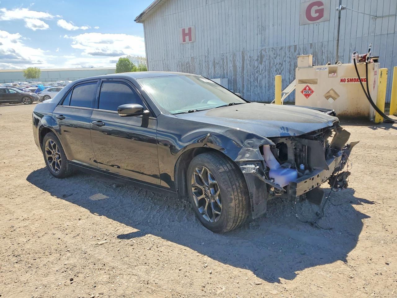 2015 Chrysler 300 S - Фото 4