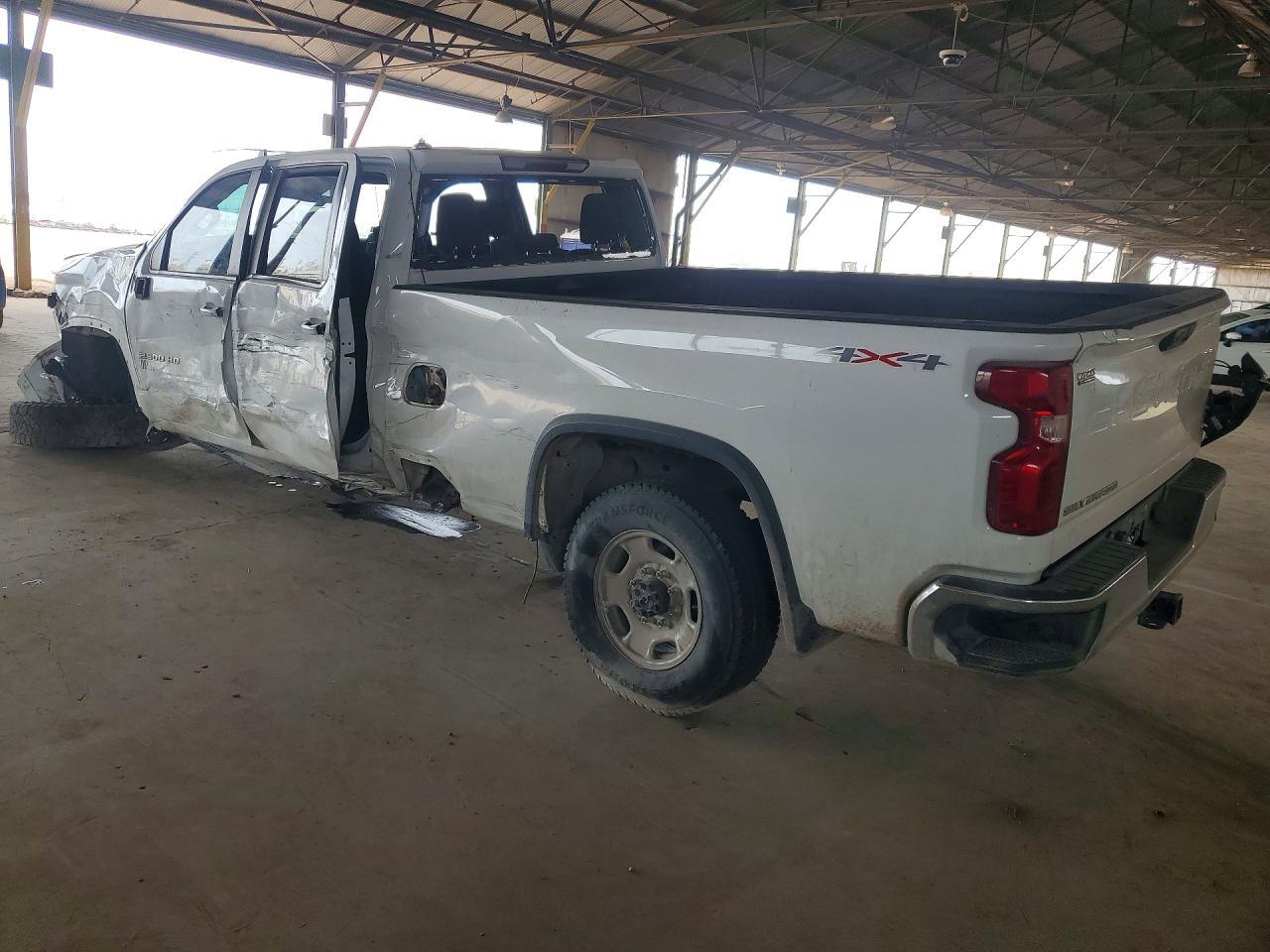 2024 Chevrolet Silverado K2500 Heavy Duty Lt - Image 2