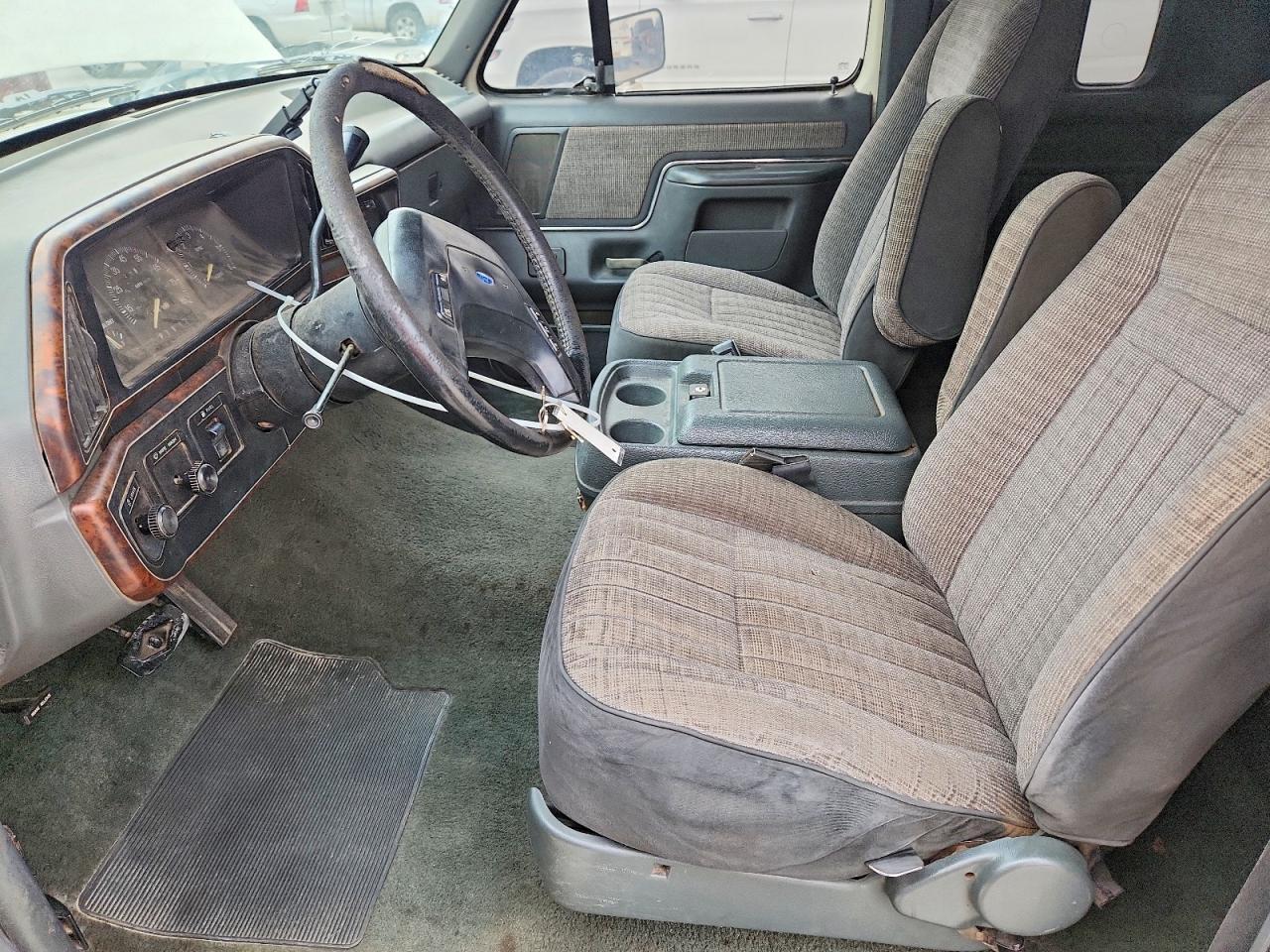 1990 Ford F150 - Фото 7