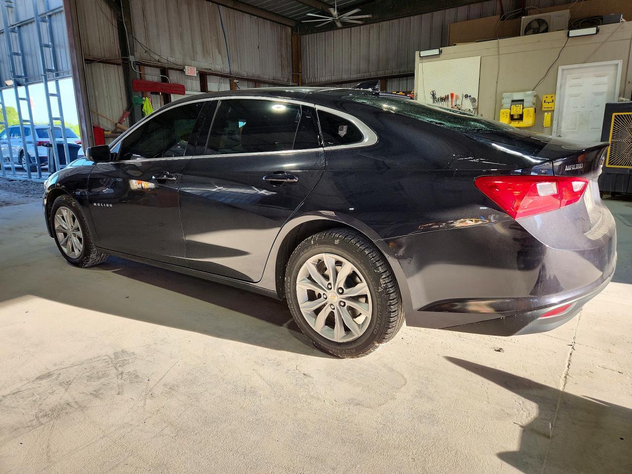2023 Chevrolet Malibu Lt - Image 2