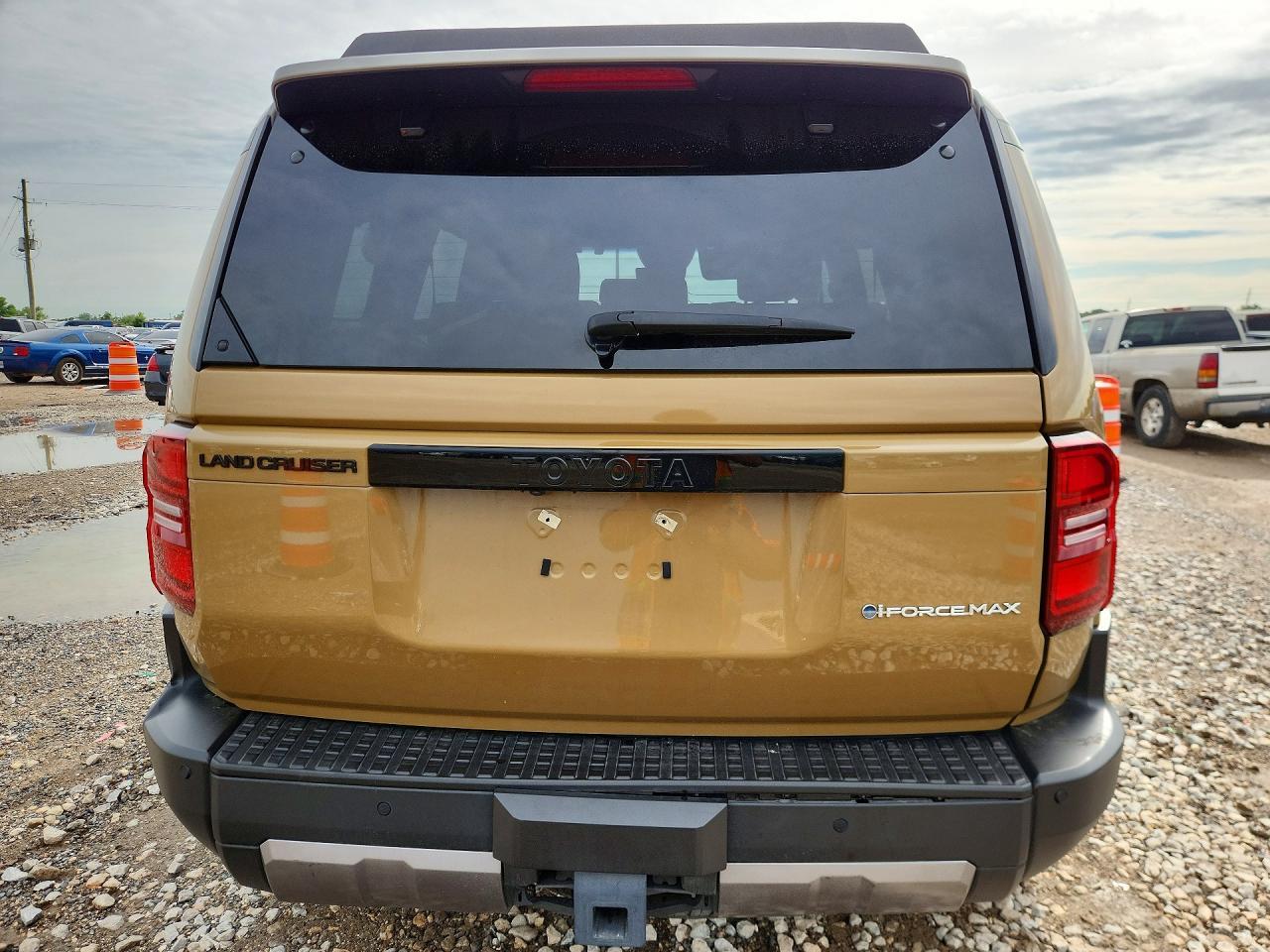 2024 Toyota Land Cruiser First Edition - Image 6