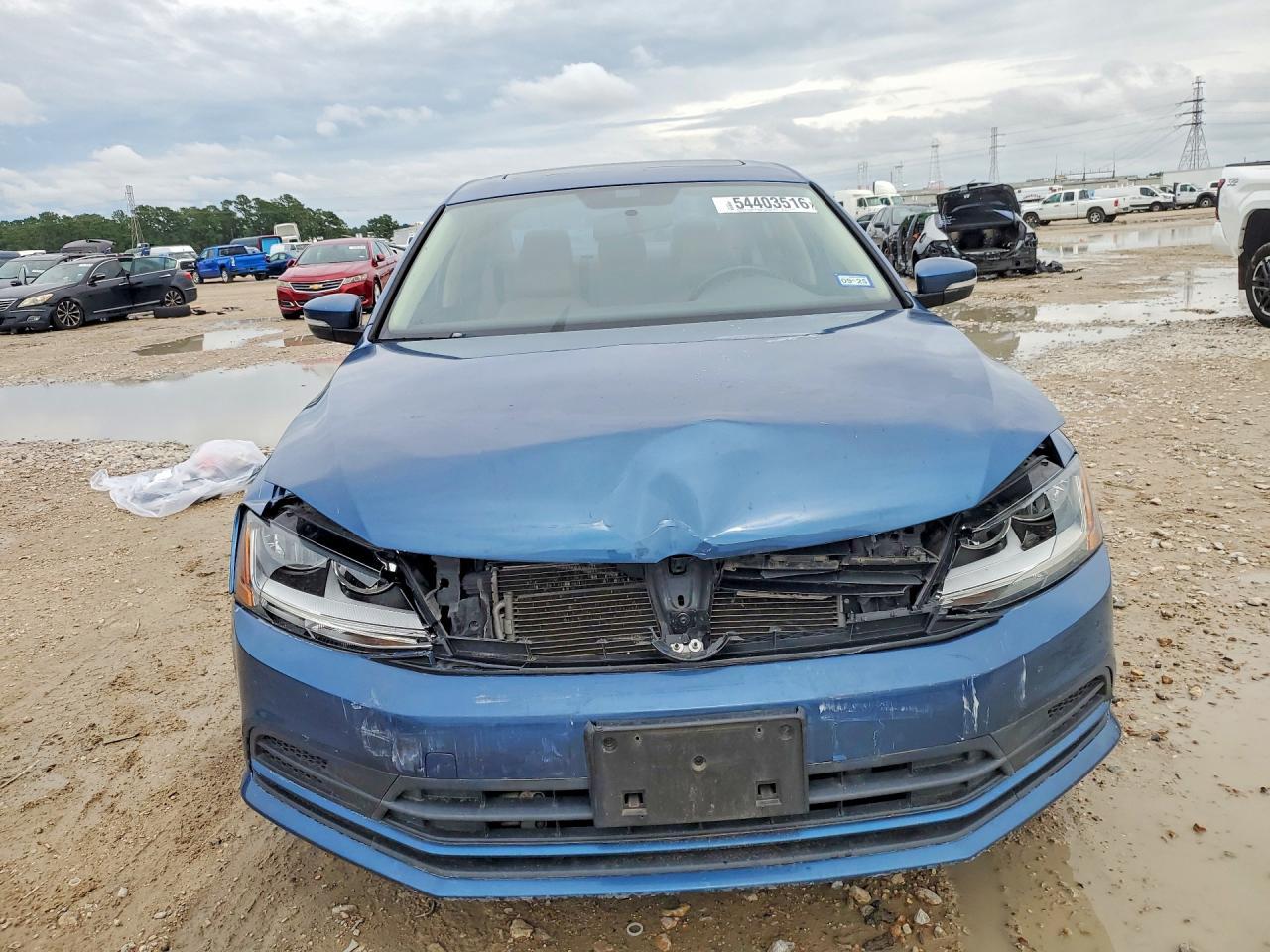 2017 Volkswagen Jetta - Image 5