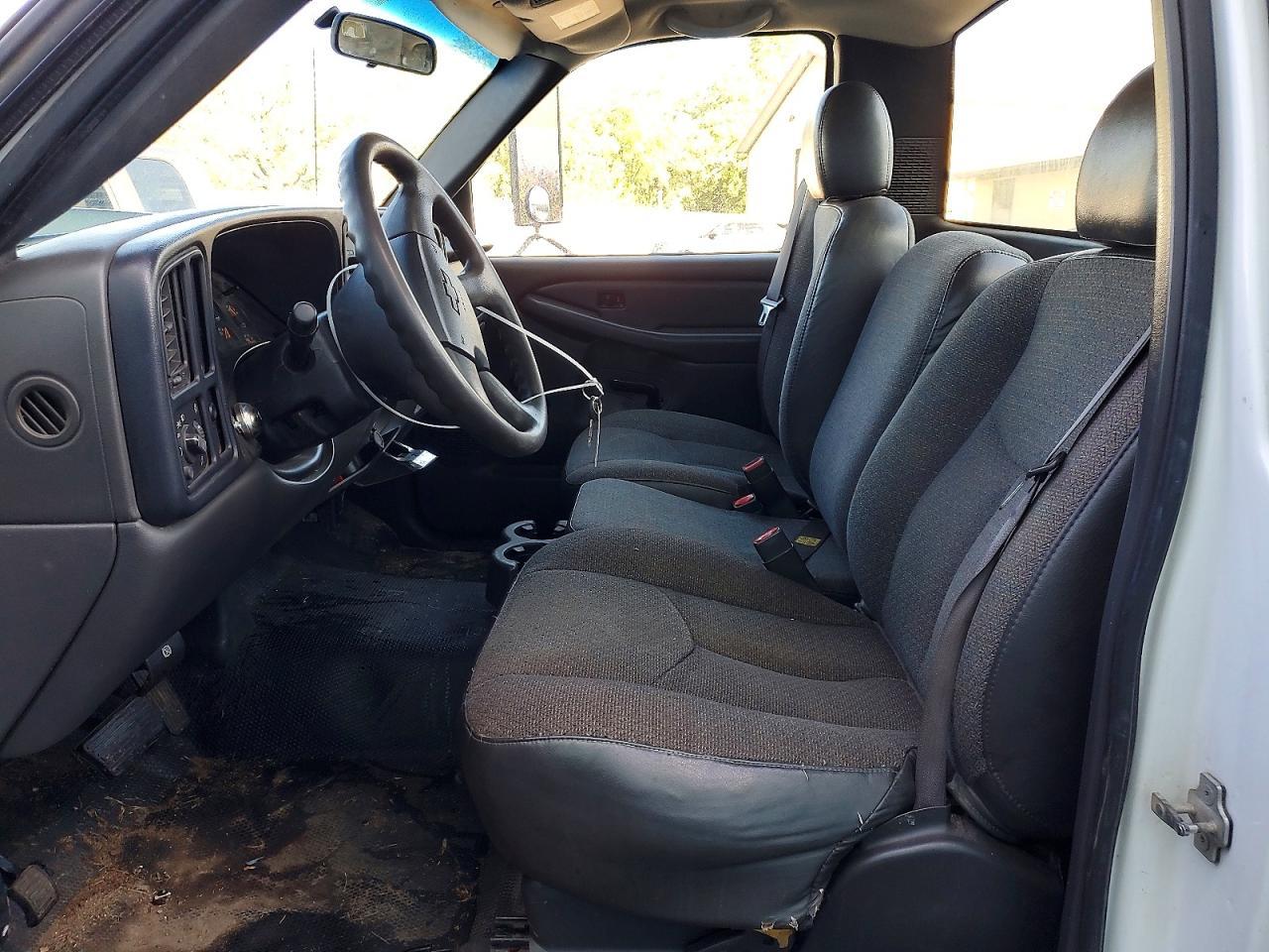 2005 Chevrolet Silverado C3500 - Image 7