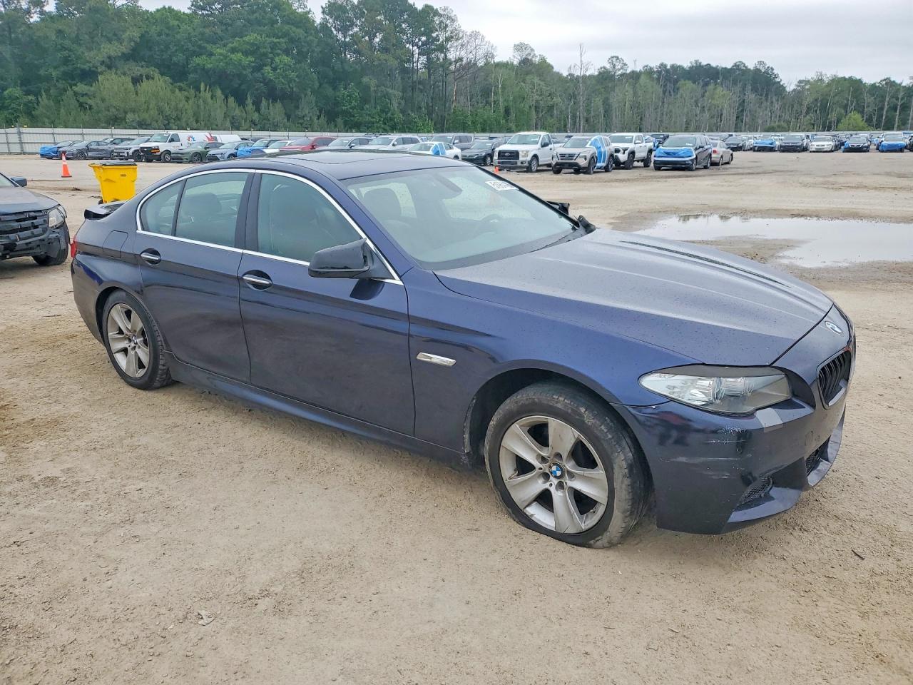 2012 BMW 528 Xi - Image 4