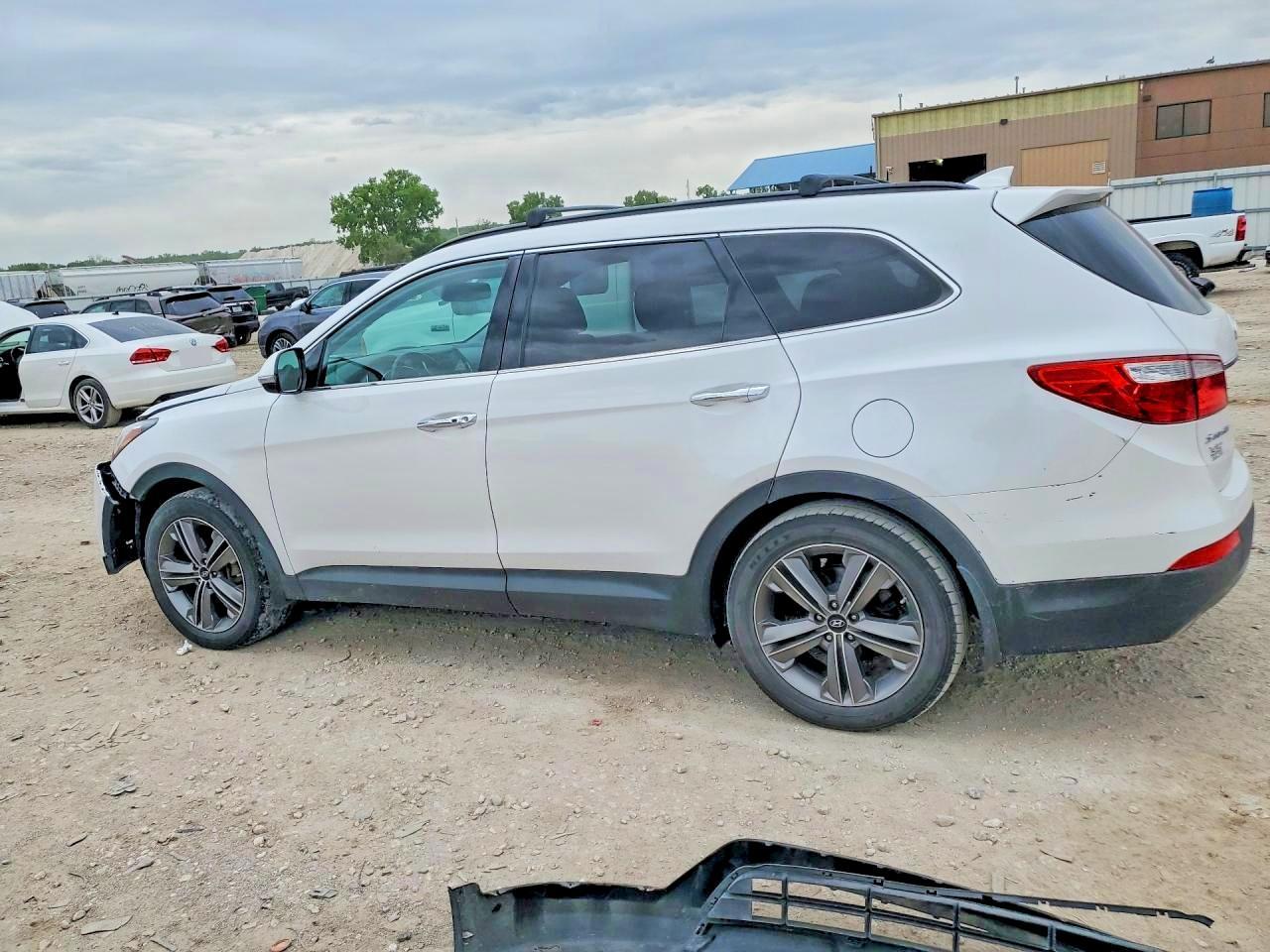 2015 Hyundai Santa Fe Limited - Фото 2