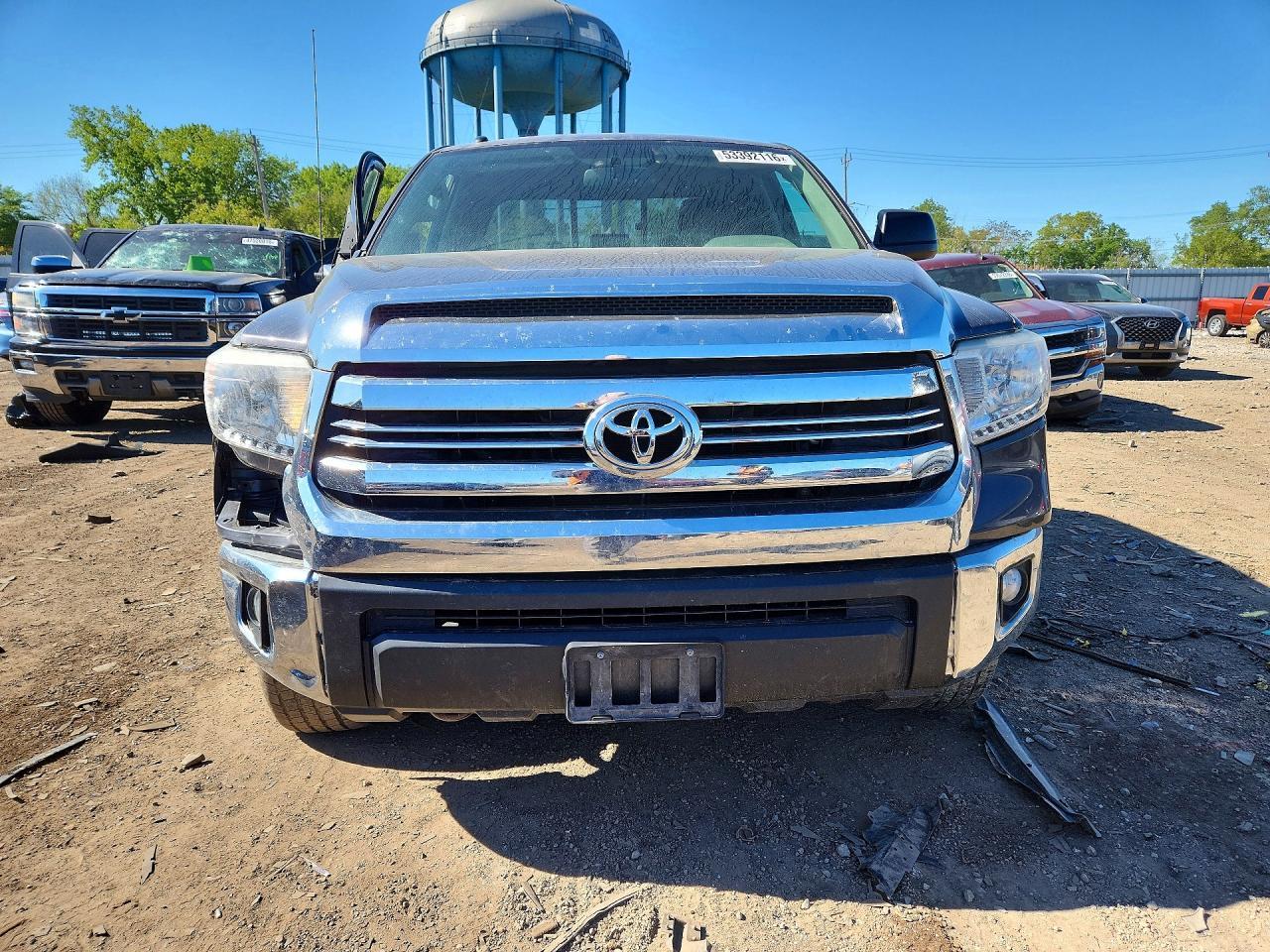 2017 Toyota Tundra Sr5 - Image 5
