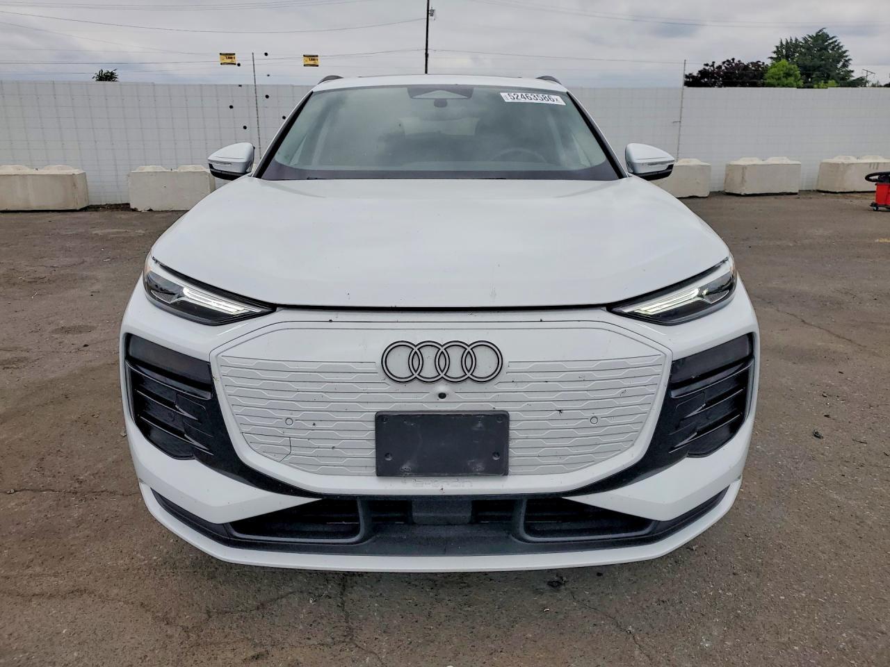 2025 Audi Q6 E-Tron Premium - Фото 5
