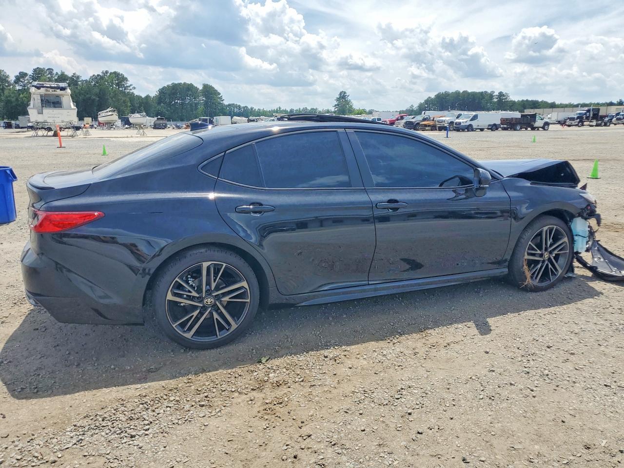 2026 Toyota Camry Xse - Фото 3