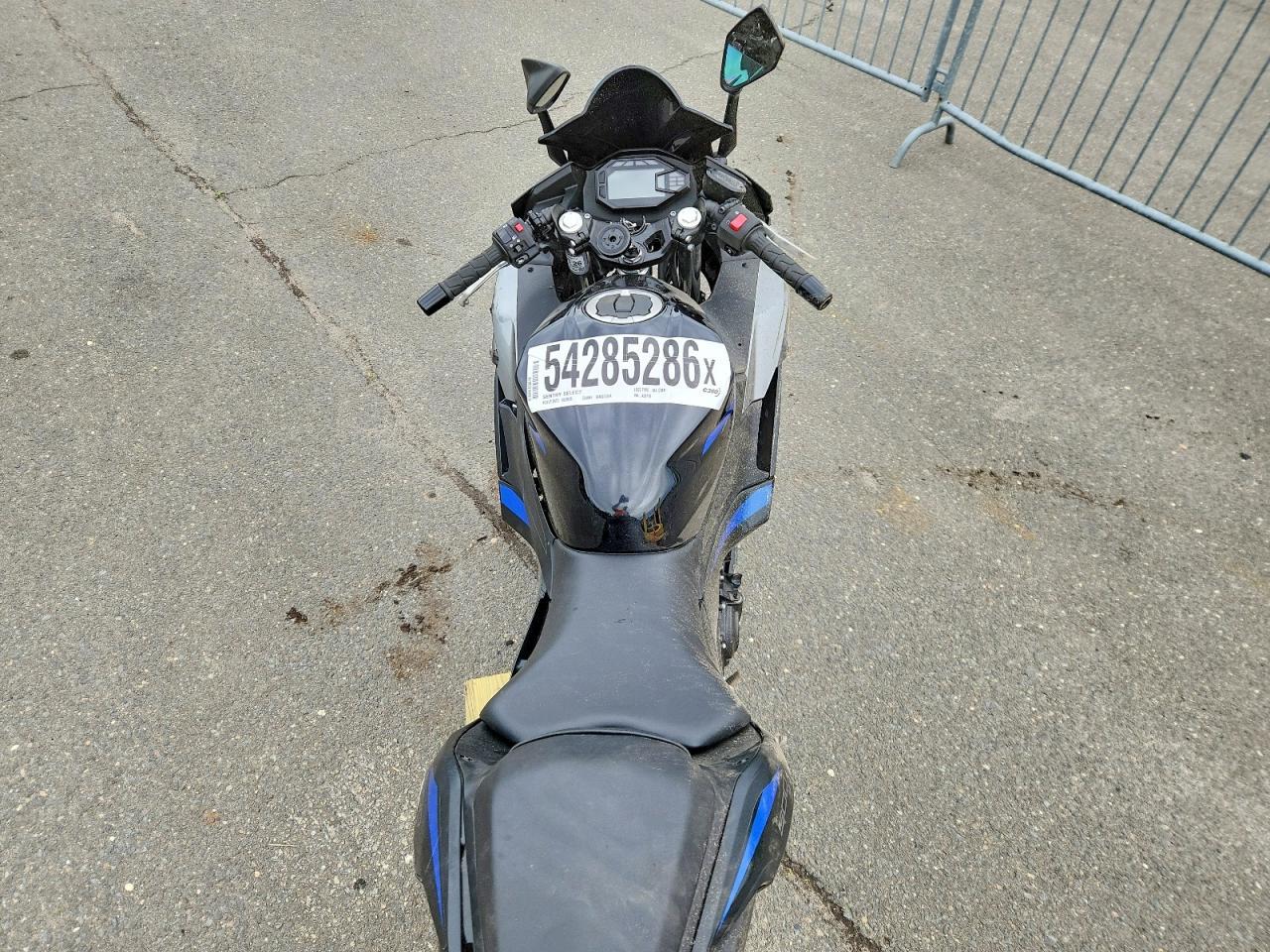 2025 Kawasaki Ex500 - Фото 6