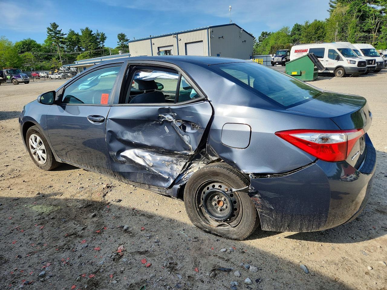 2014 Toyota Corolla L - Фото 2