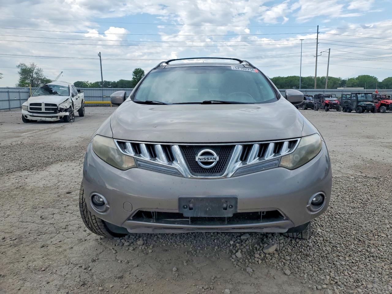 2010 Nissan Murano S - Фото 5