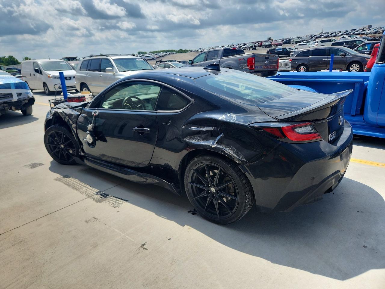 2025 Toyota Gr 86 Premium - Фото 2
