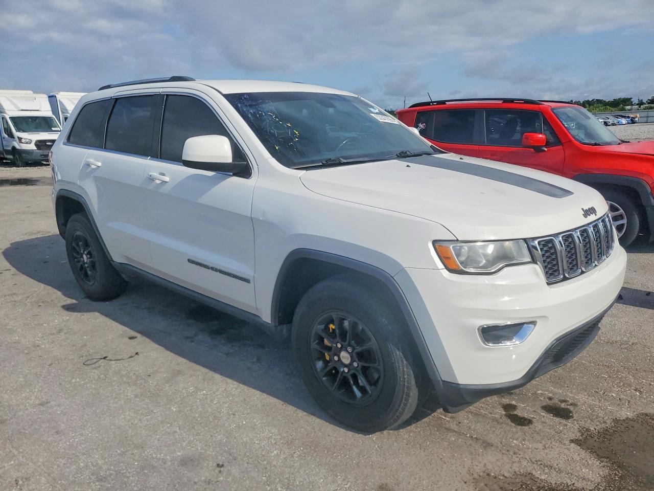 2019 Jeep Grand Cherokee Laredo - Фото 4