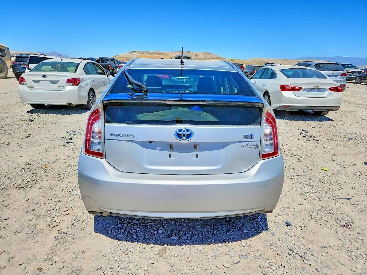 2015 Toyota Prius Two - Image 6