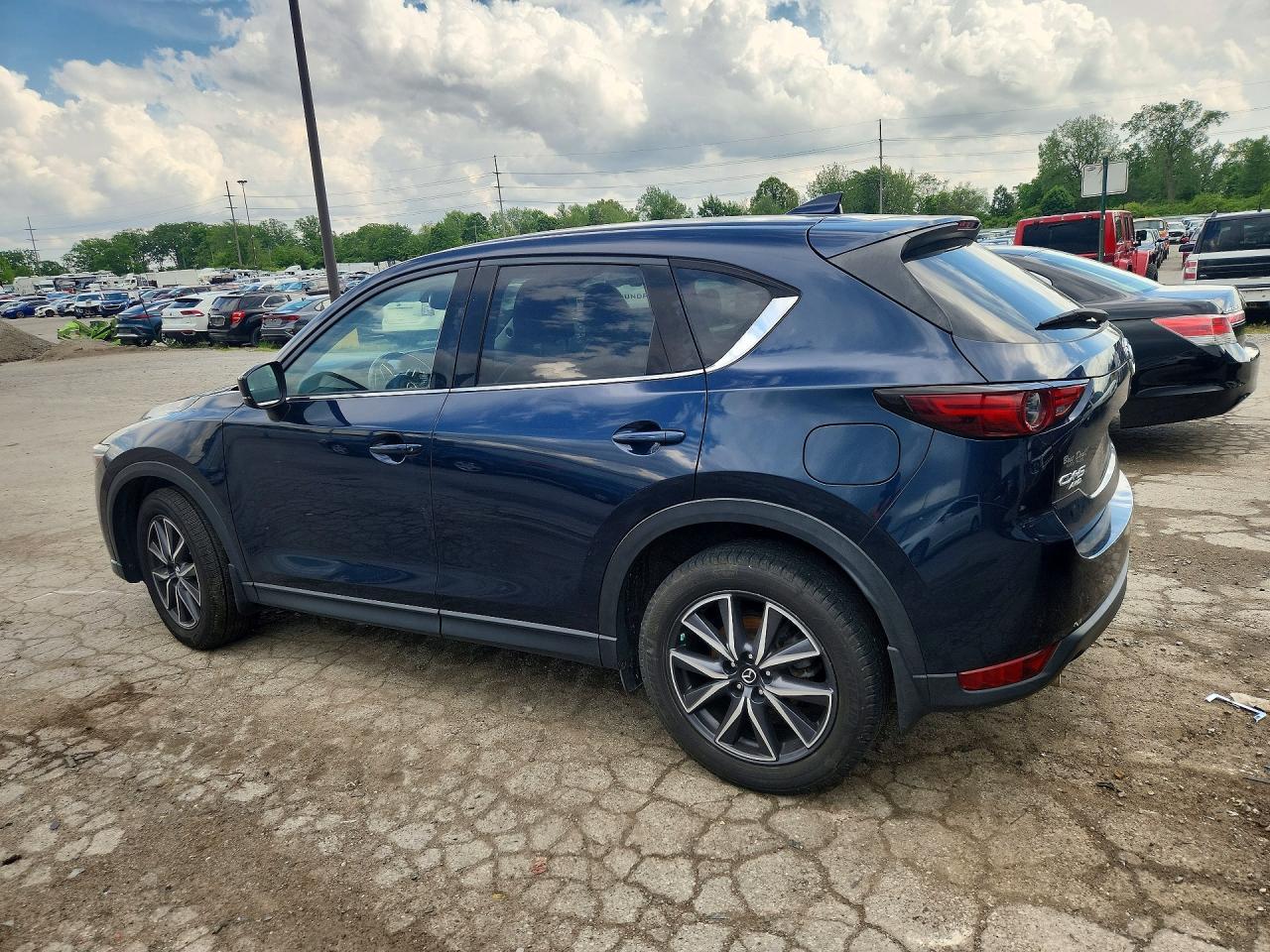 2018 Mazda Cx-5 Grand Touring - Image 2