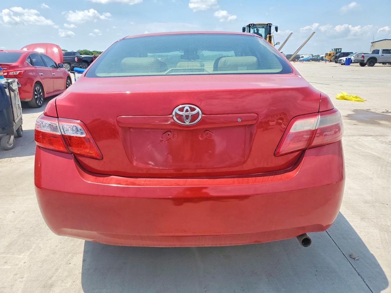 2007 Toyota Camry Le - Image 6