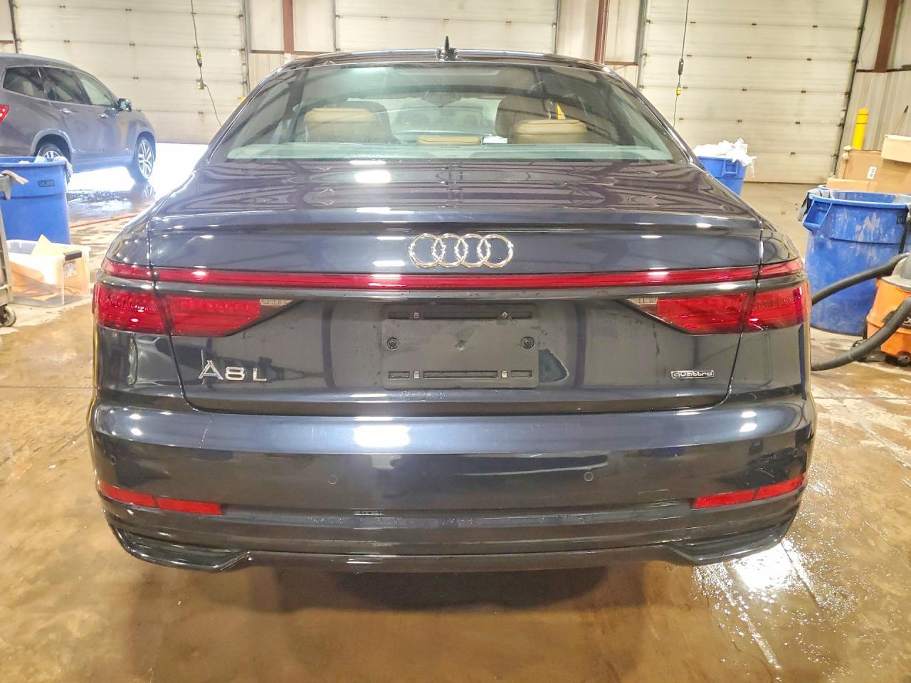 2021 Audi A8 L E - Фото 6