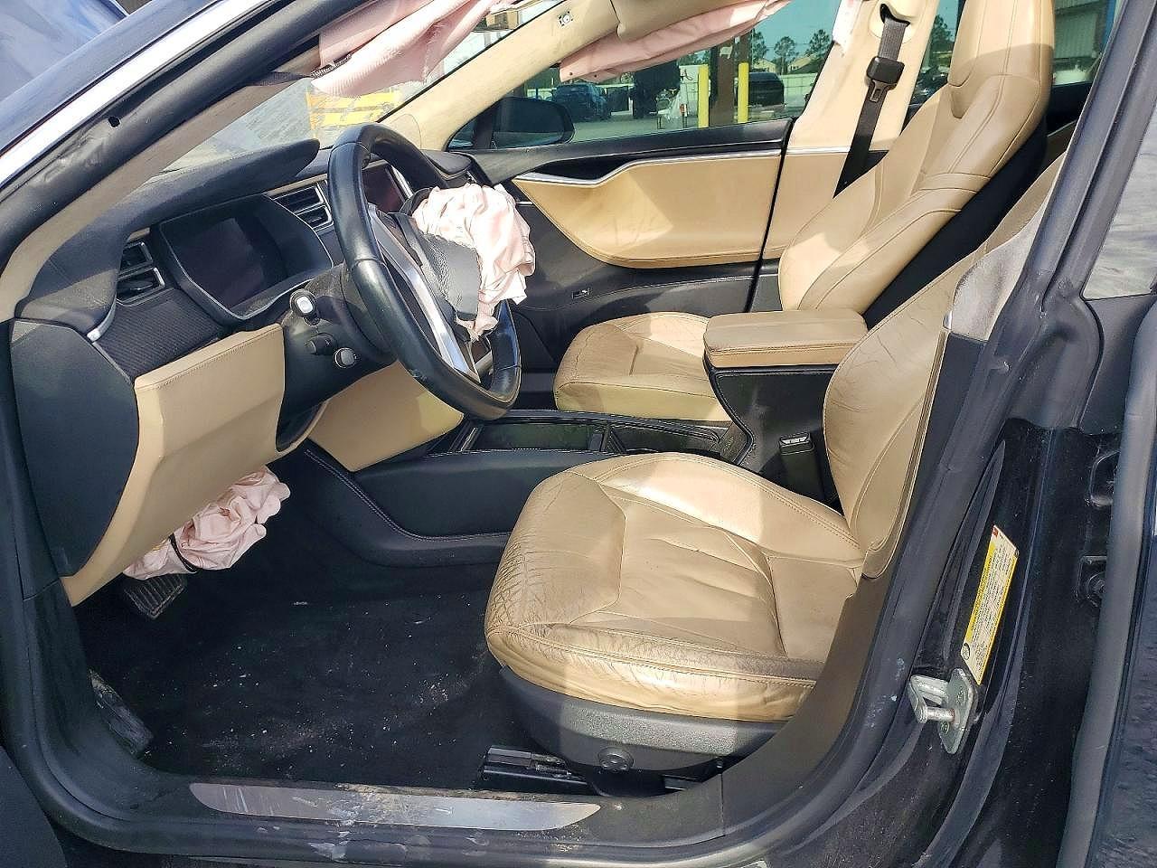 2016 Tesla Model S - Image 7