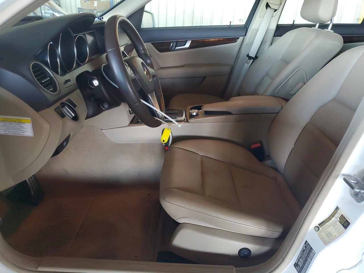 2013 Mercedes-Benz C 250 - Image 7