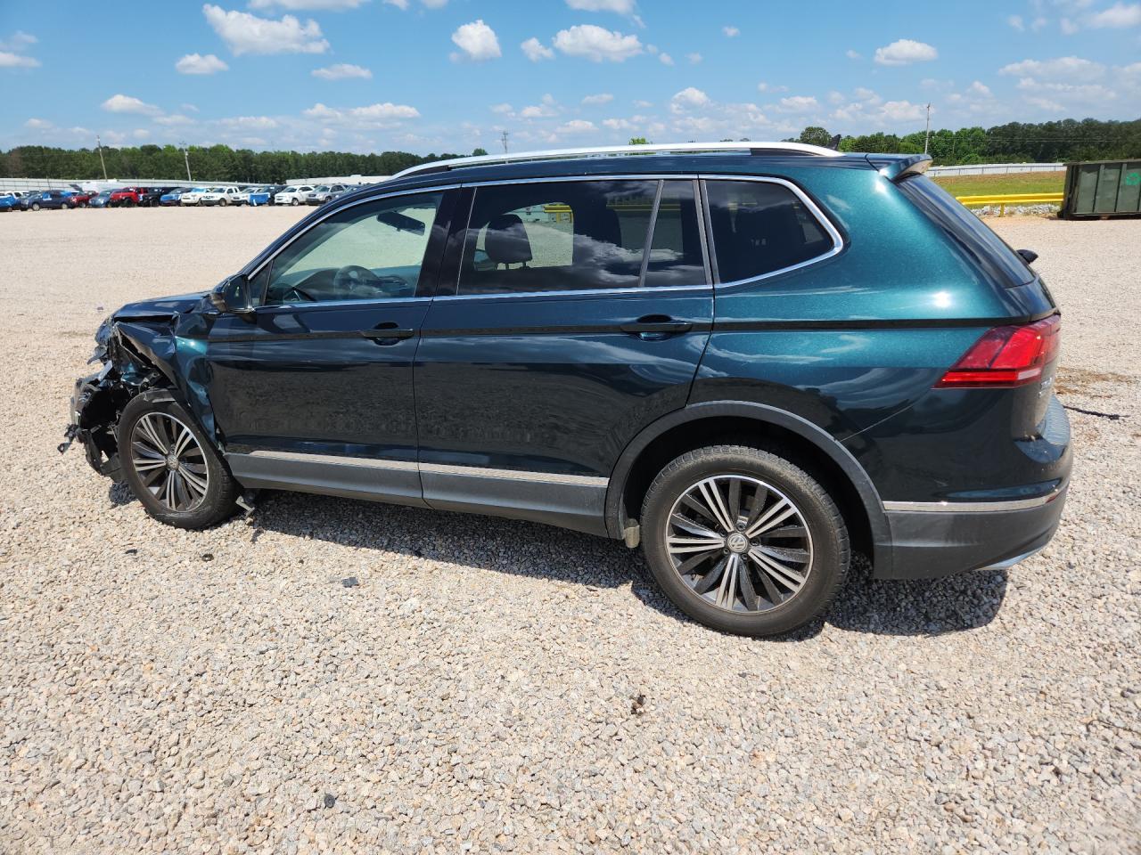 2019 Volkswagen Tiguan Se - Фото 2