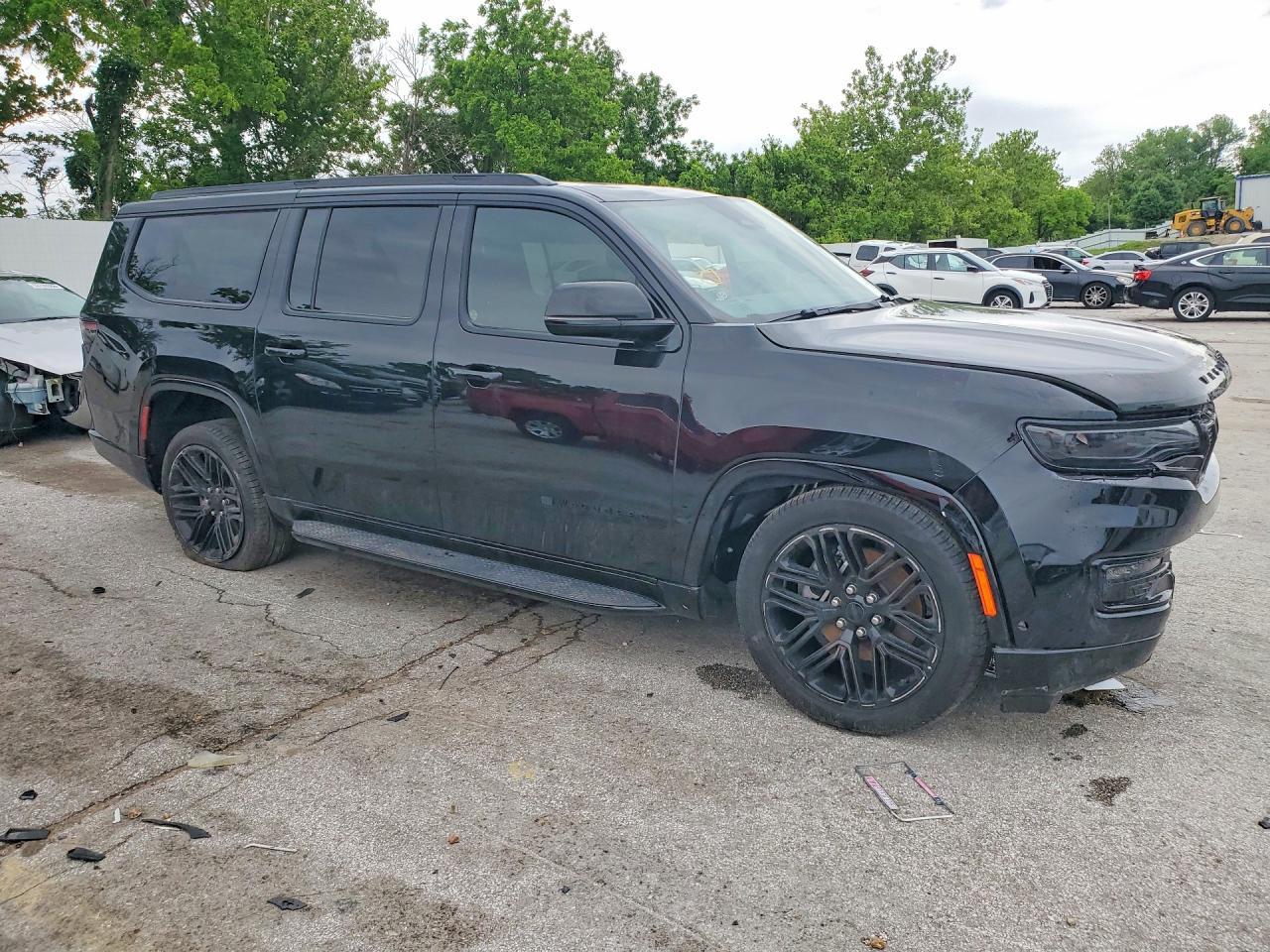 2025 Jeep Wagoneer L Series Ii - Image 4