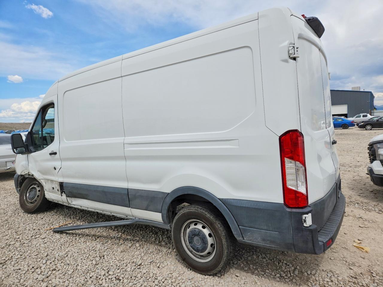 2022 Ford Transit T-250 - Фото 2