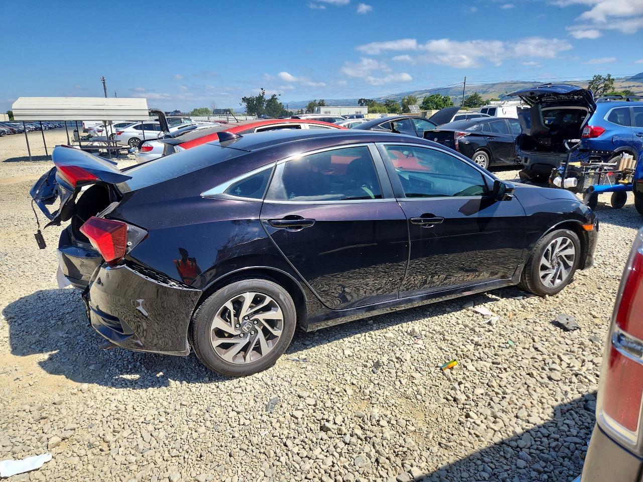 2018 Honda Civic Ex - Image 3