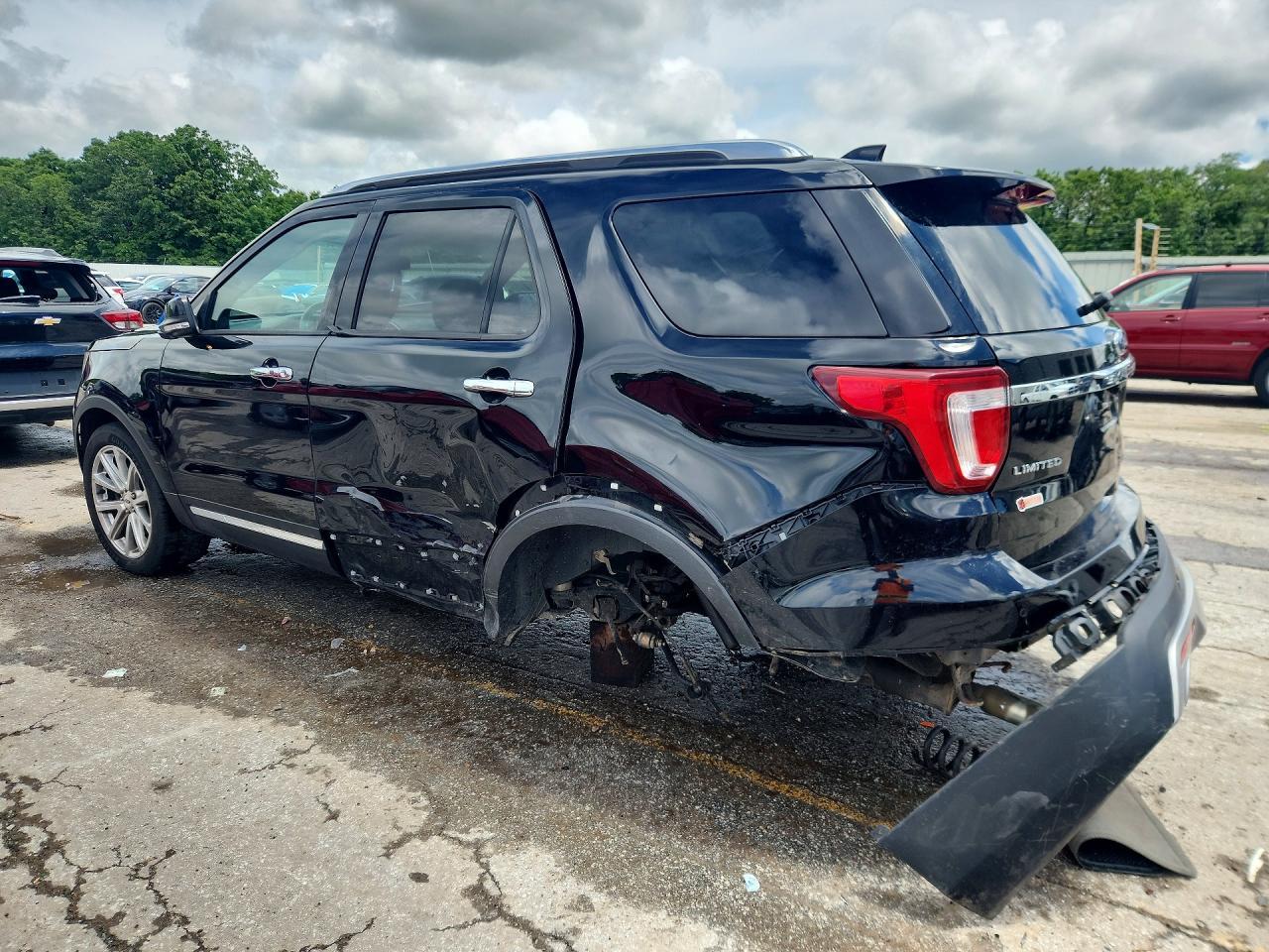 2016 Ford Explorer Limited - Фото 2